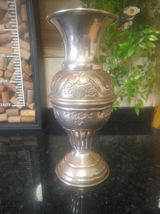 Jarra em casquinha muito antiga