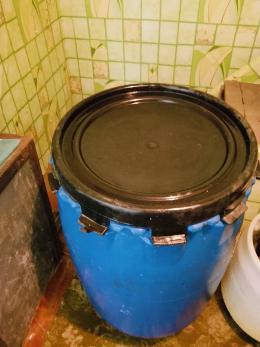 Бочка пластикова на 150 л