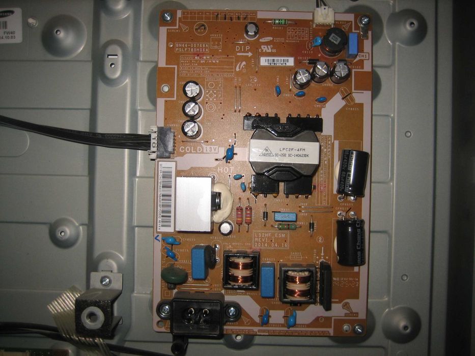 Телевізор Samsung UE32H5303AK розбита матриця