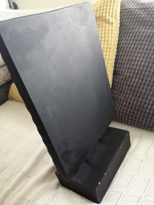 Cabeça de Buda pintada à mão