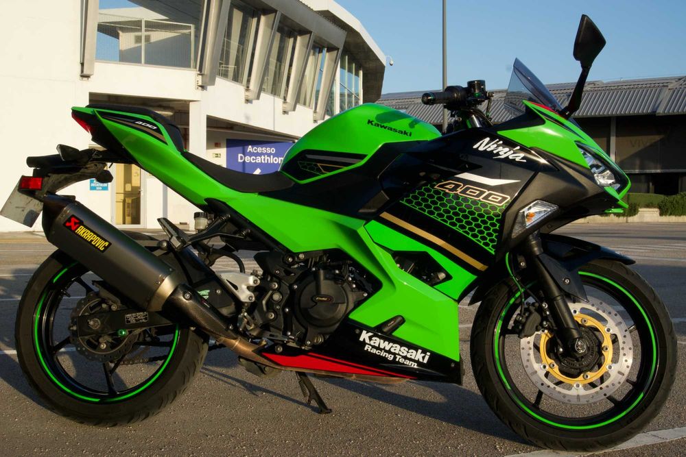 Kawasaki Ninja 400 (2020) + Escape Akrapovic | Primeiro Dono