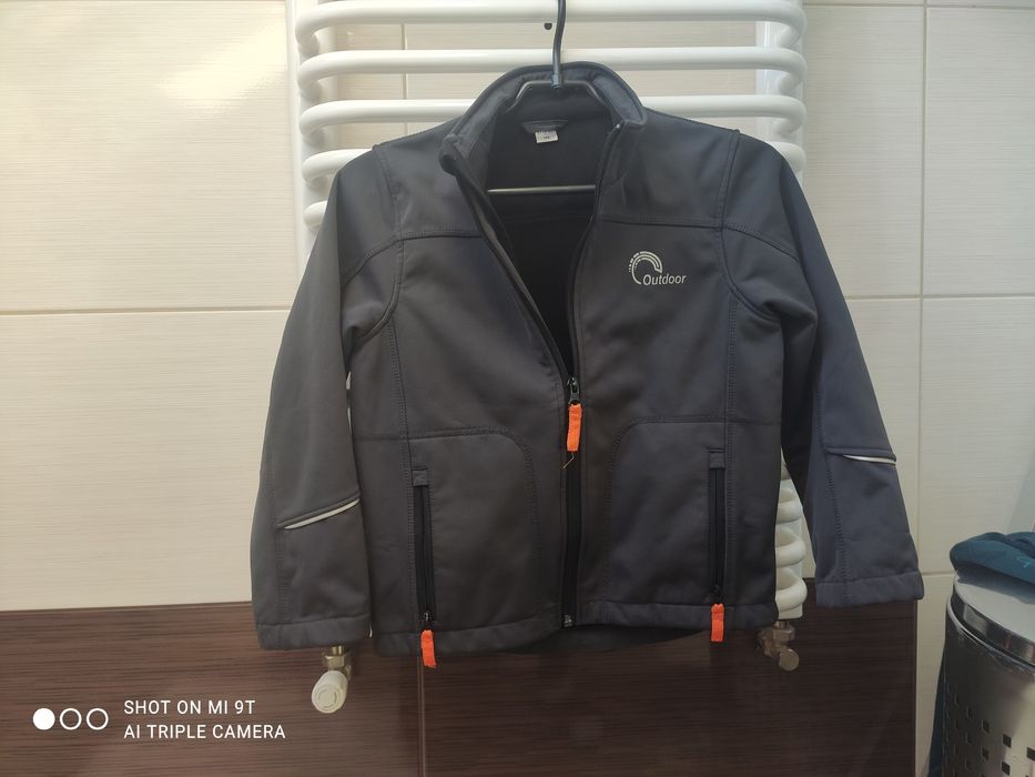 Kurtka wiosna-jesień 128 Softshell + cienka czapka