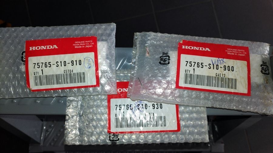 Логотип для Honda CR-V