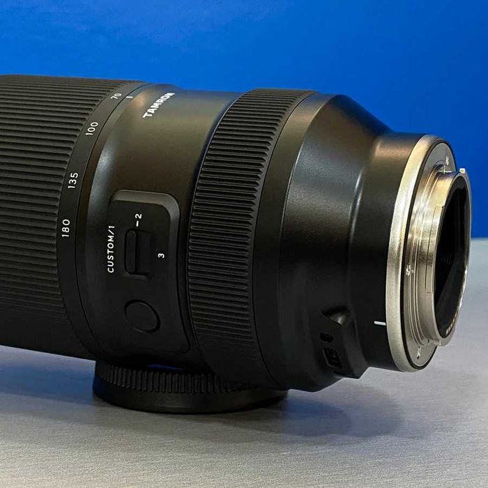 Tamron 70-180mm f/2.8 Di III VC VXD G2 para Sony