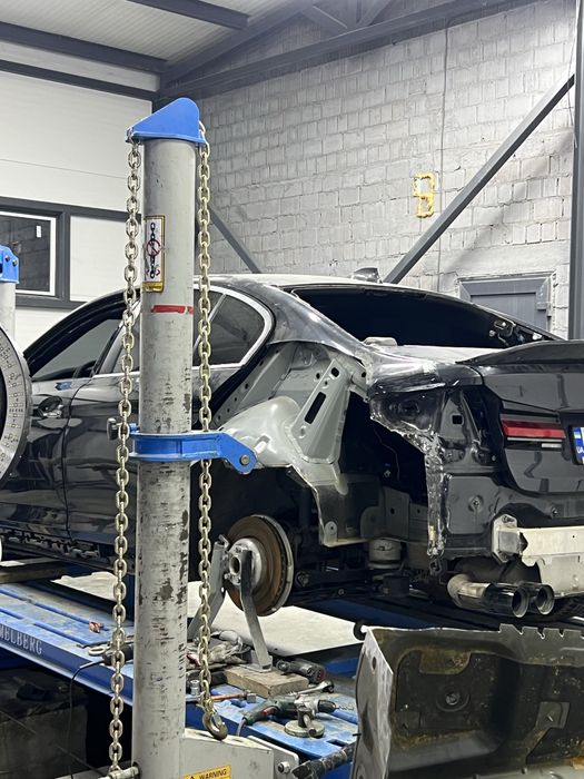 Рихтування авто Рихтовка авто Відновлення геометрії кузова