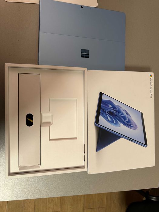 Планшет Microsoft Surface Pro 9 i7 16/256GB Win 11 Sapphire (QIL-00035)