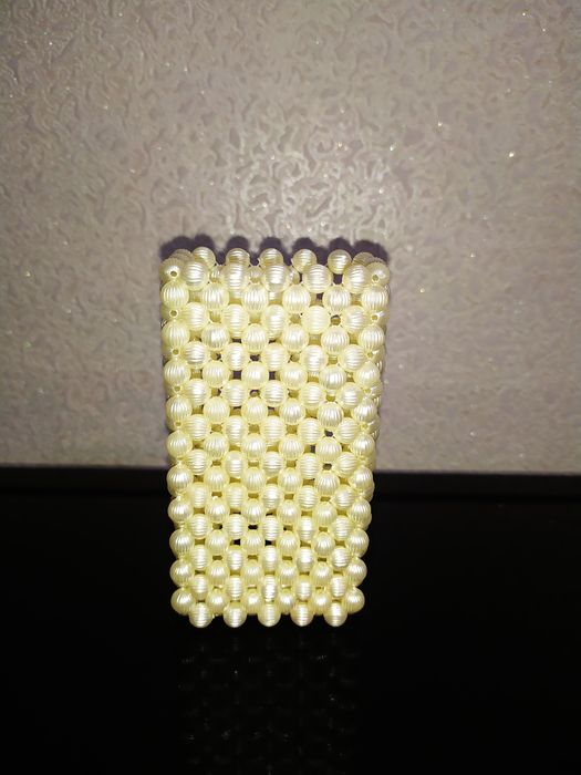 Підставка з намистин для канцелярського приладдя