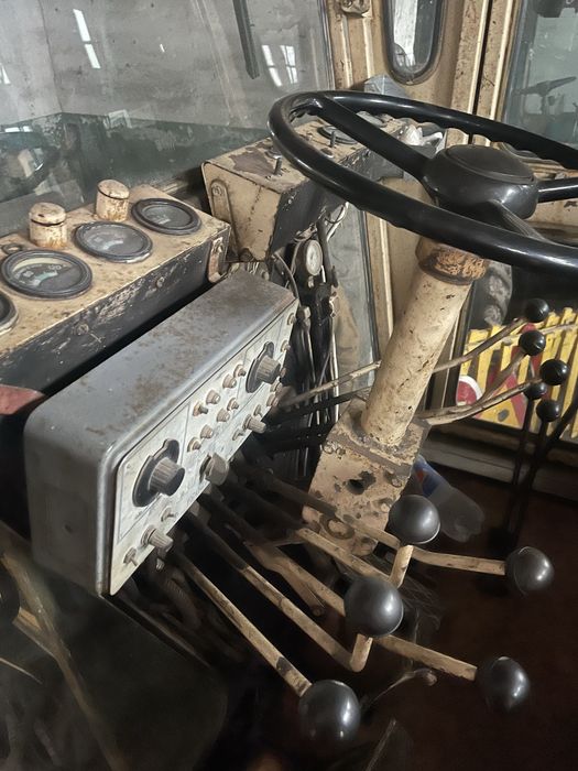 Грейдер дорожній ДЗ-122