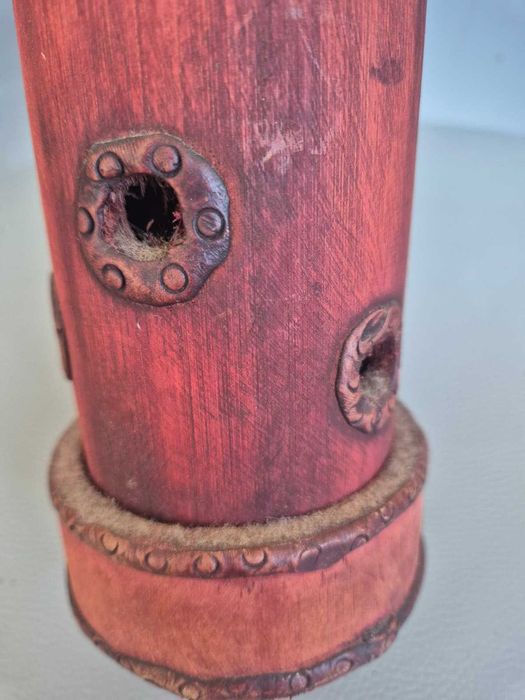 Queimador de Incenso Novo, Esculpido em madeira com Motivos Indios