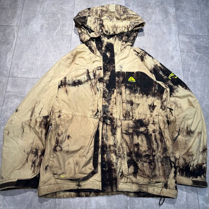 Куртка Nike acg