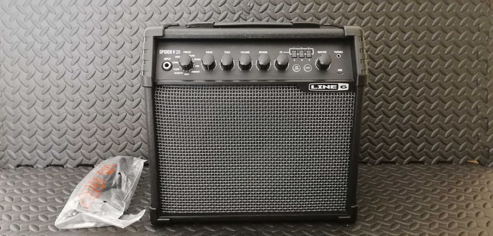 Wzmacniacz Cyfrowe Combo Gitarowe Line6 Spider V 20 Mk Il