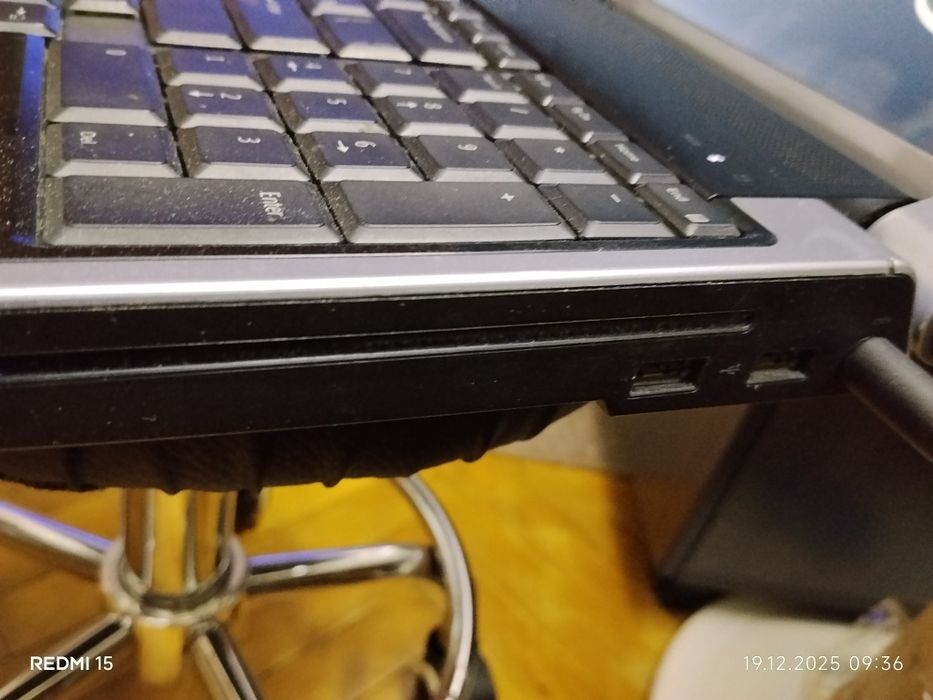 Dell  studio 1735 стан на фото