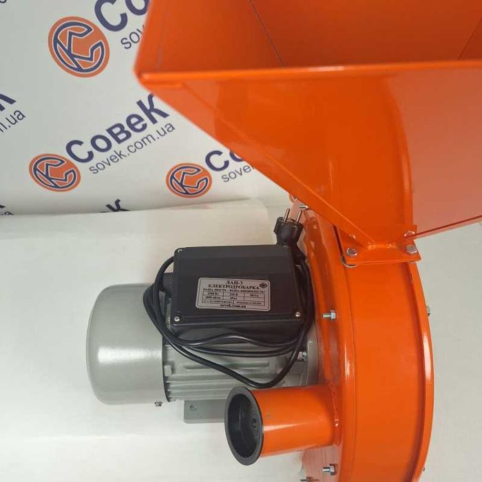 Зернодробилка мельница ЛАН-3 ЧУГУН ! (зерно+качан) 2.5 кВт