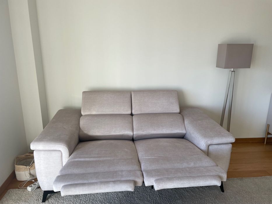 Sofá de 2 lugares com relax eléctricos, como NOVO