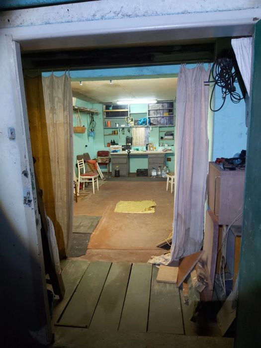 Продам гараж район Победы 6