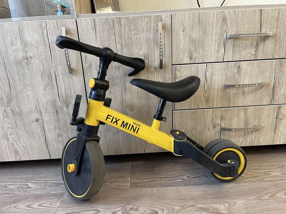 Триколісний велосипед-біговел Trike Fix Mini  3в1