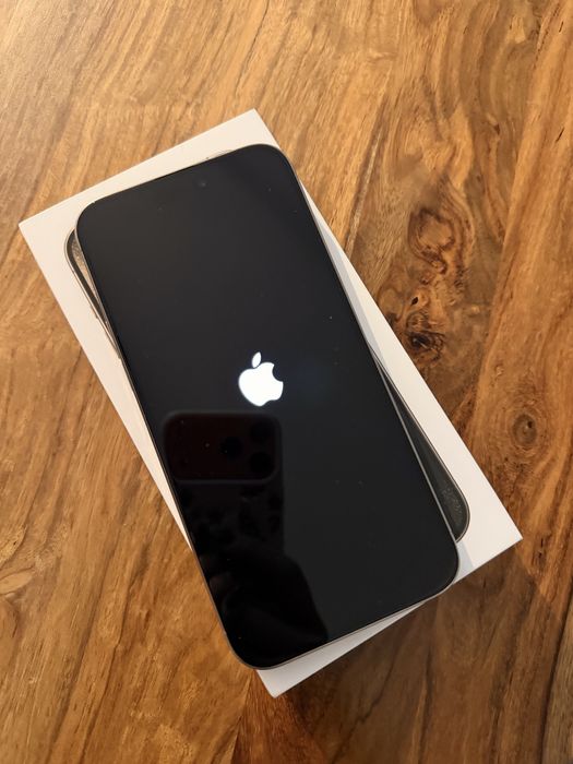 iPhone 15 Pro Max Titânio Natural 256GB - como novo e com garantia