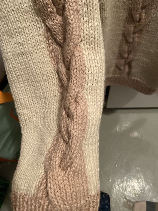 Camisola/Camisolao Lã Shetland beje ideal Neve feita á mão ,nova excelente qualidade