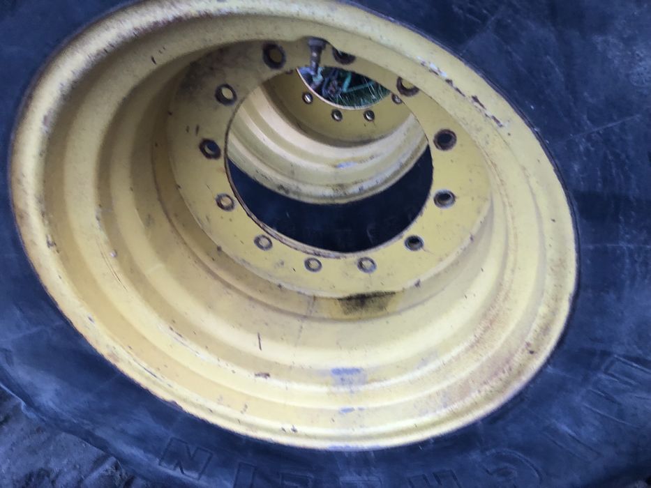 Koła r 26 John deere 620/65r26