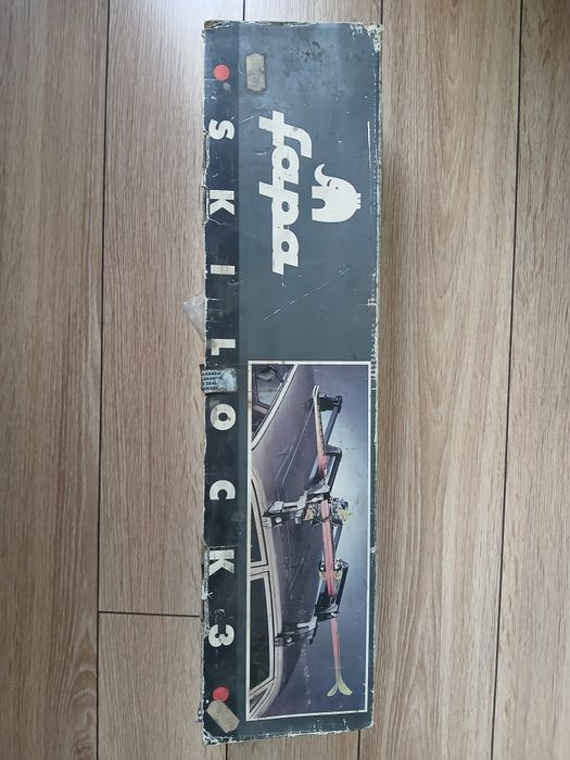 Bagażnik / Uchwyty na narty 3 pary