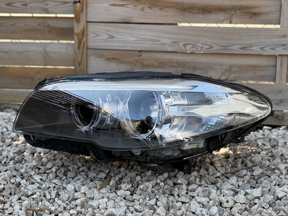 Reflektor BMW F10 F10 LCI LIFT BIXENON Nieskretny Xenon lampa lewa EU