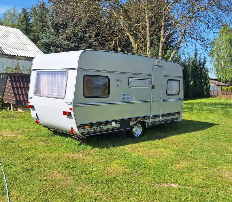 Przyczepa kępingowa 4osobowa  poszycie aluminiowe tabbert 4500 tn