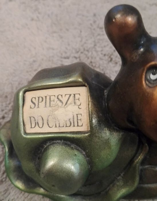 Ozdobna figurka ślimak