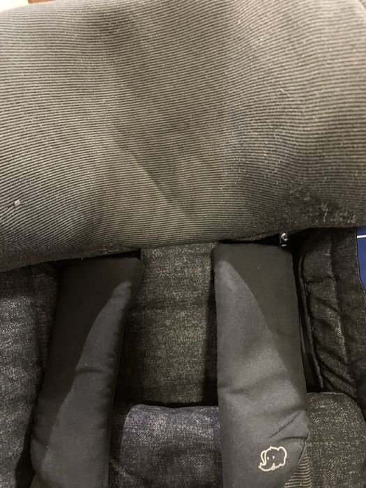 Cadeira auto Bebé Confort AxissFix 360° ISOFIX