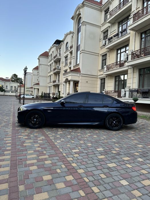 BMW F10 528i M-пакет 170т км родного пробега