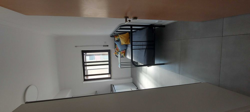 Quarto privado com Copa e WC - Para 1 pessoa (não aceitamos casal)