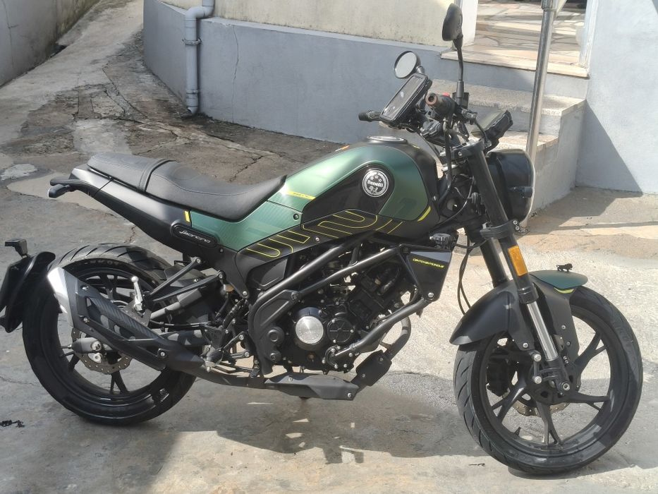 Benelli Leoncino 125cc 2023
