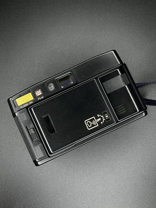 Плівкова камера Minolta AF-V
