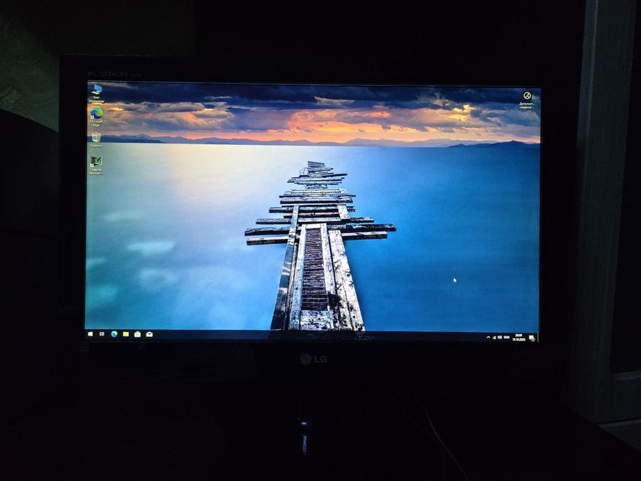Монітор 22'' LG E2240 (DVI, VGA)