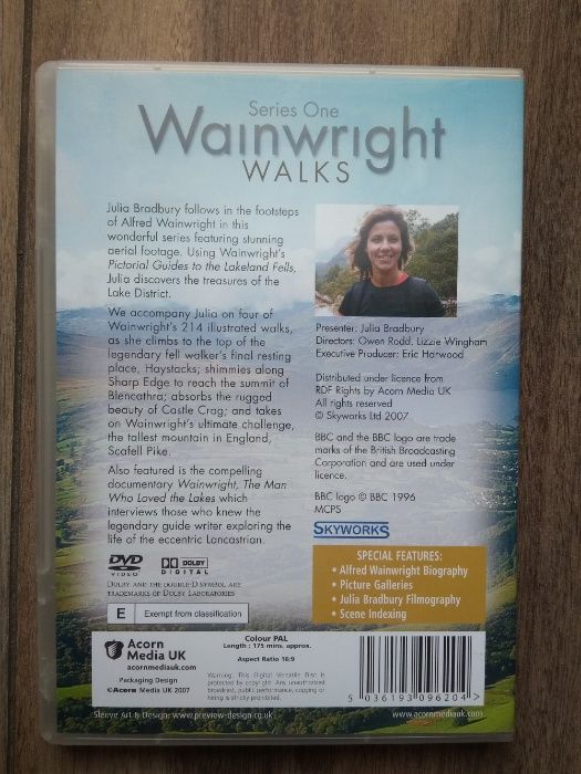 DVD Wainwright Walks with Julia Bradbury BBC