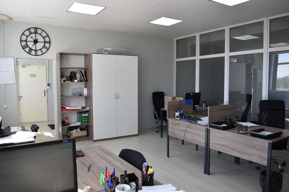 Продаж комерційної нерухомості 1200м2 Берестейська БЕЗ КОМІСІЇ