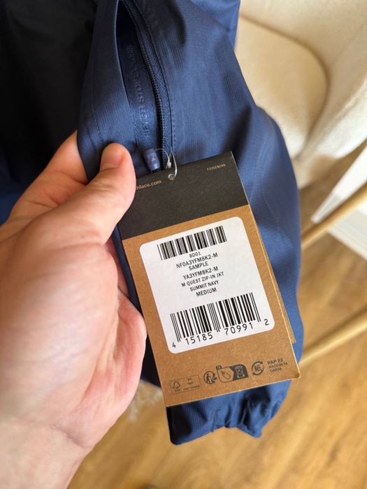 Куртка чоловіча The North Face Quest Waterproof M