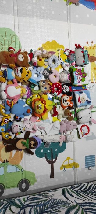 Zabawki dla niemowlaka. W bardzo dobrym stanie.