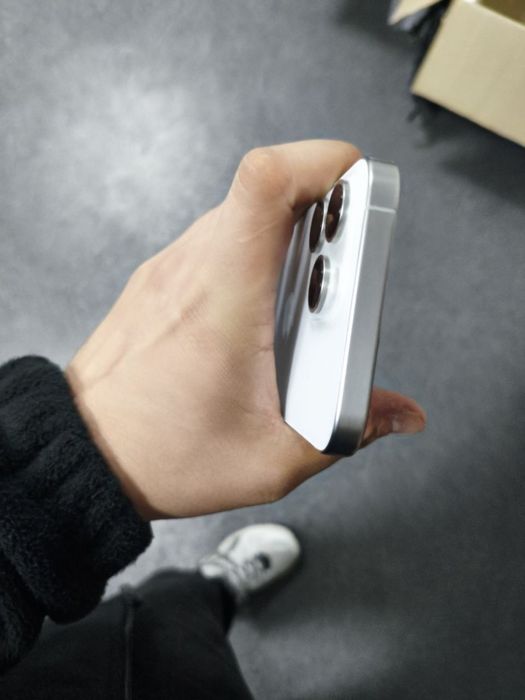 Iphone 15 pro max б/у