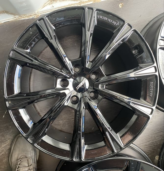 Felgi aluminiowe 18” BMW 4 i4 G26 Mercedes CLS Audi A6 C7 C8 VW Arteon