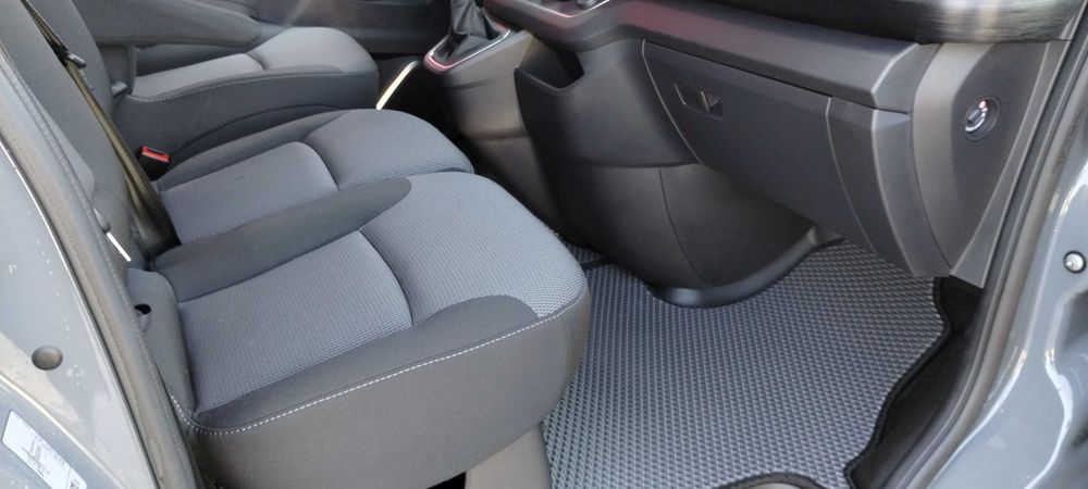 Renault Trafic 9 osobowy na wynajem także z kierowcą Ostatnie terminy