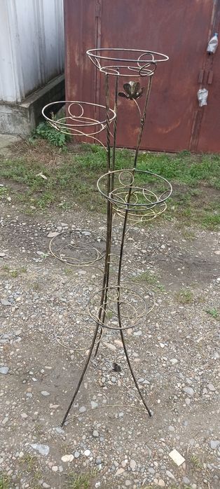 Подставка для вазонов на 8шт. Самовывоз