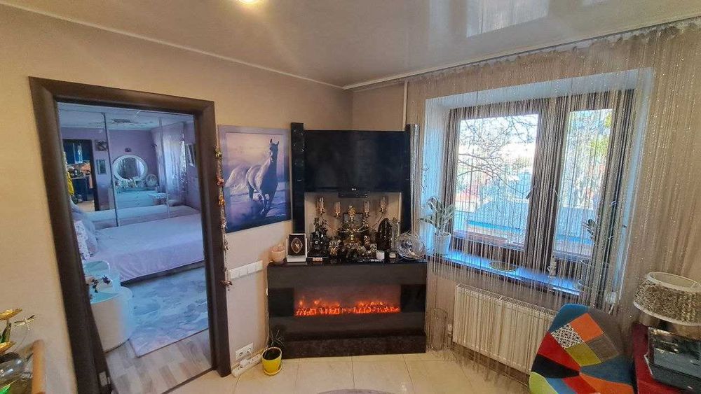 Продам 3 кім кв, просп-Юности!!!