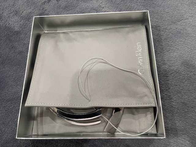 Colar/ Gargantilha Calvin Klein - Novo