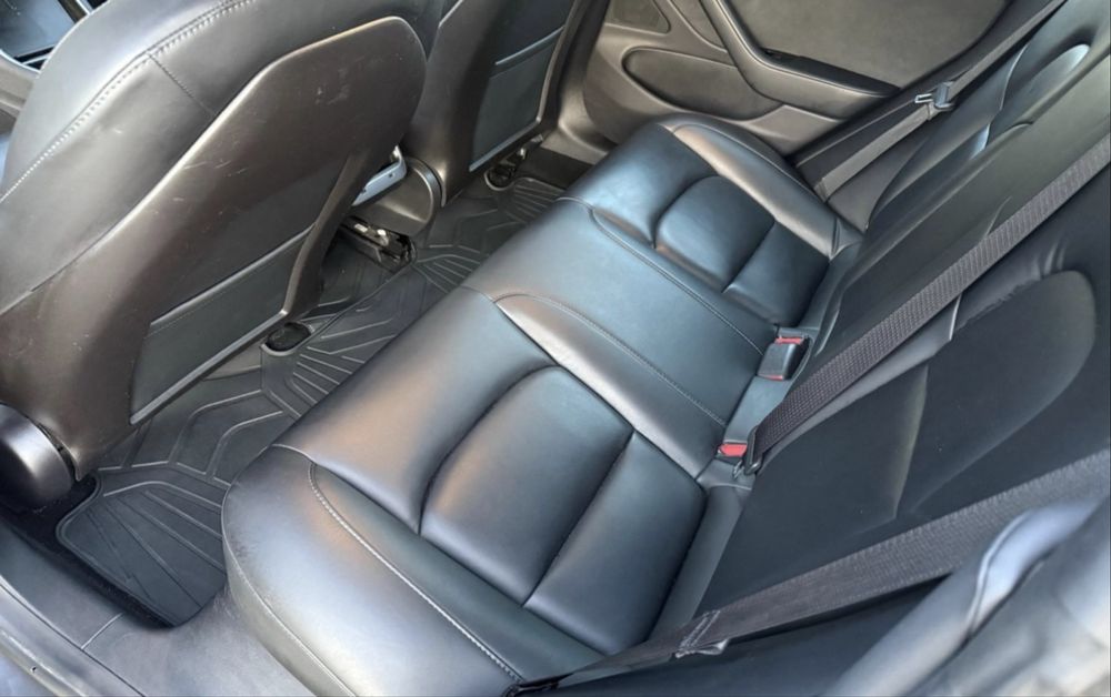 Оренда авто tesla 3 для таксі 460+ км