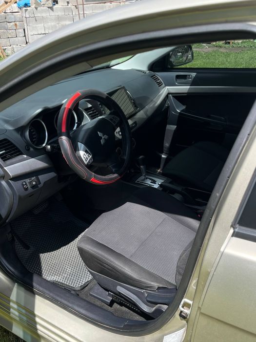 Mitsubishi lancer X
