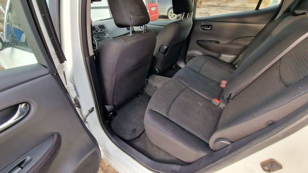 Сдам в аренду Nissan leaf 300 грн!!! в сутки