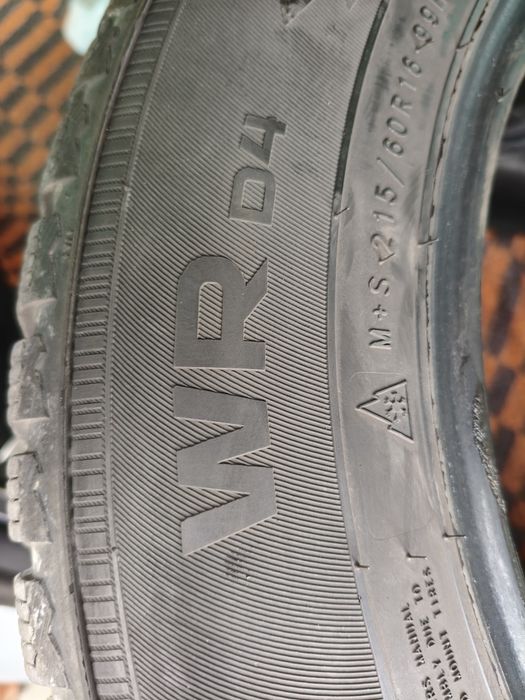 Opony zimowe Nokian 215/60/16