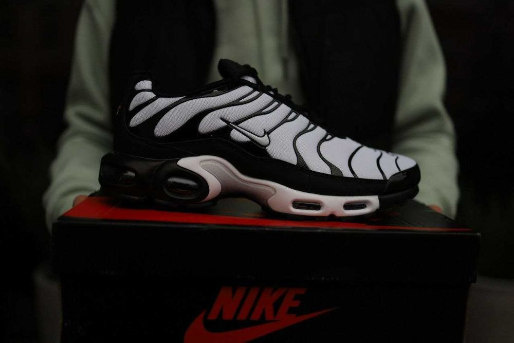 2цвета! 40-46р Nike Air Max TN Plus white кроссовки топ качество