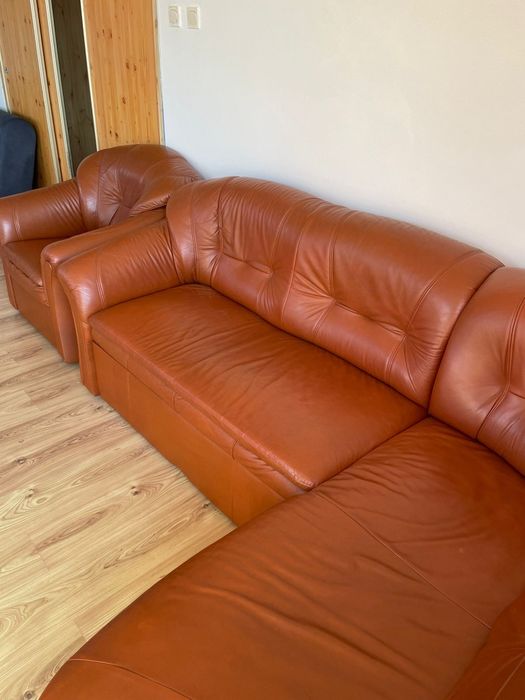 Skórzana kanapa w dobrym stanie
