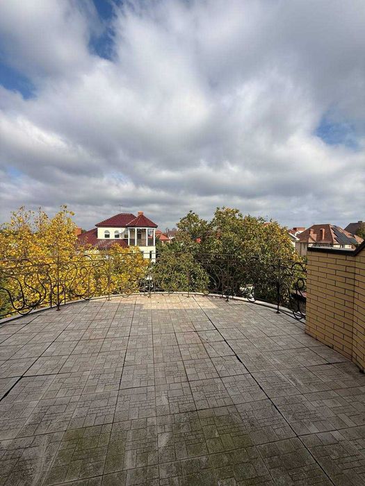 Продаётся добротный дом у моря! Участок 10 соток! Царское село. 1L55